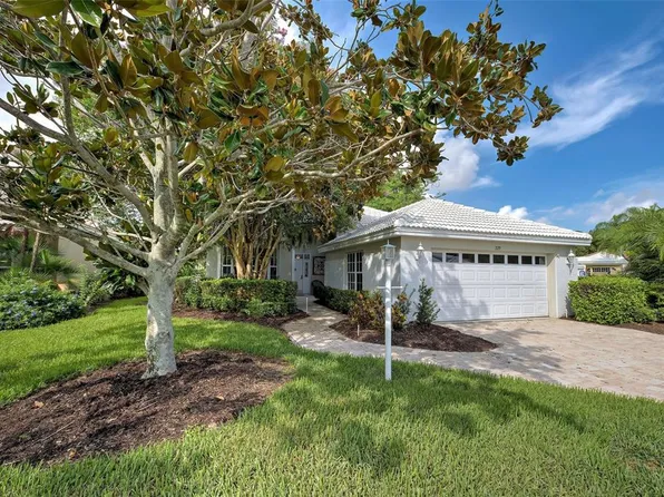 227 Vestavia Dr, Venice, FL 34292