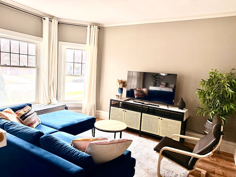 224 N Austin Blvd #1 — Photo 3
