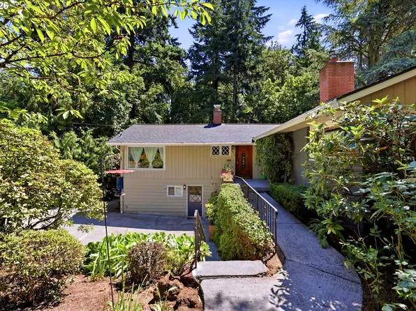 2210 SW Broadway Dr, Portland, OR 97201