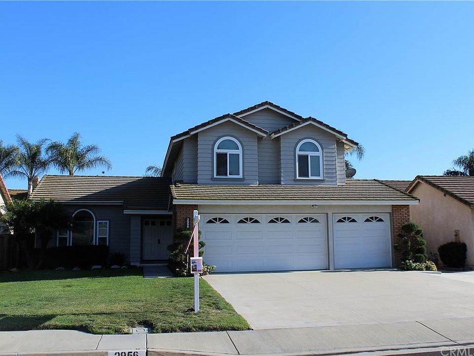 2nd image of 2956 Greenbriar Dr