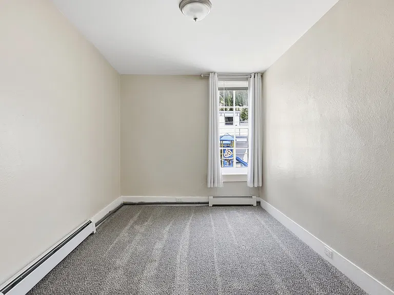 401 Rose St #3 — Photo 12