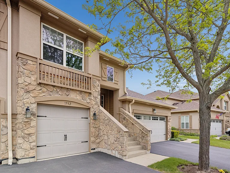 1952 Crenshaw Cir #1952 — Photo 21