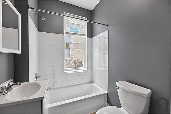 729 E Allegheny Ave — Photo 18