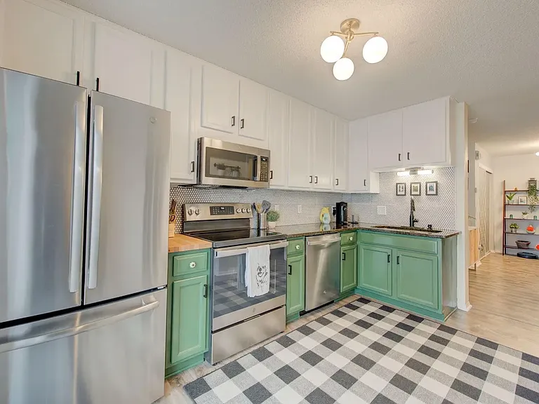 360 Wilderness Dr — Photo 6