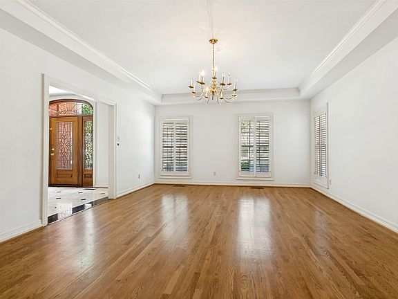 5th image of 6214 Northwood Rd