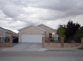 8918 Thor Rd SW, Albuquerque, NM 87121
