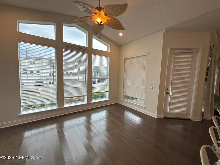 692 Sand Isles Cir — Photo 16