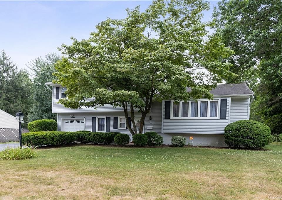 1st image of 37 Twin Elms Ln