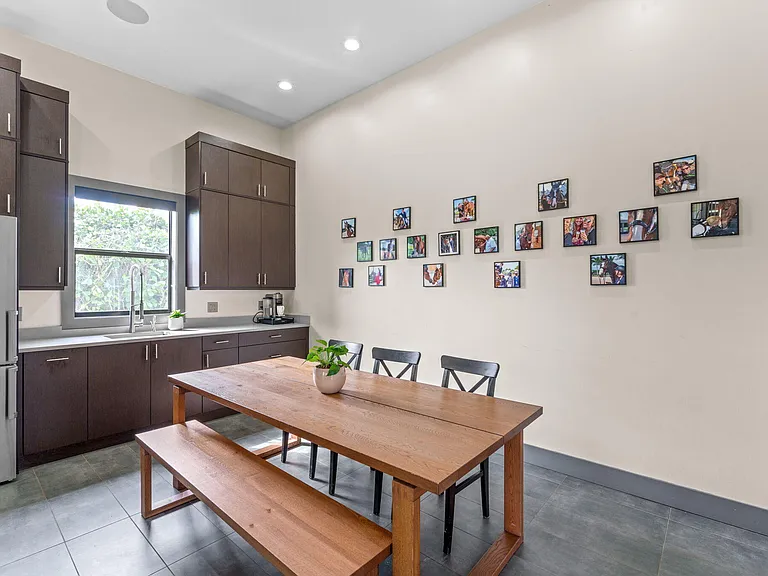 13155 Southfields Rd — Photo 17