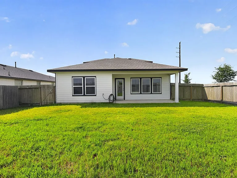 14407 Sweetwater Dr — Photo 15