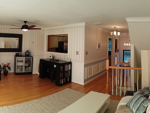 4th image of 3512 Homeland Ter