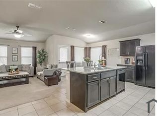 8913 Guard Hill Dr, Fort Worth, TX 76123
