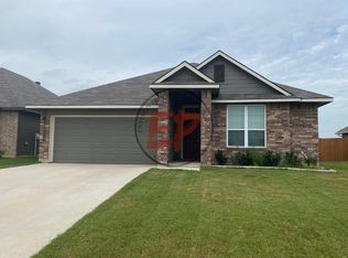 824 N Ranch Rd, Waco, TX 76705