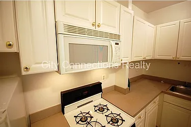 Rented by City Connections Realty