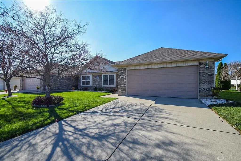 484 Kathys Way photo 1