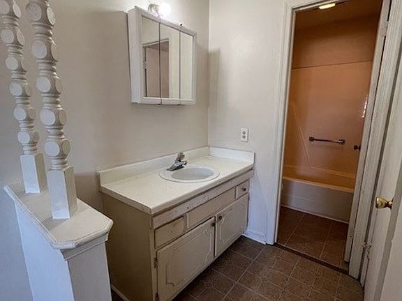 5th image of 6439 Applecross Ave #C