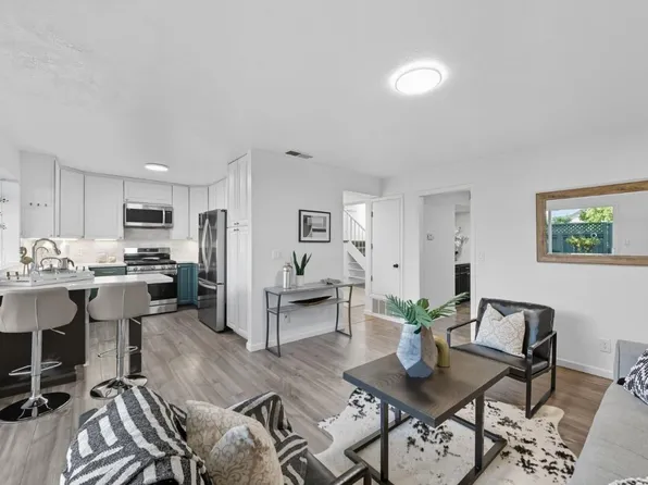 971 Marquette Ln, Foster City, CA 94404