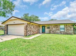 104 SE Trenton Rd, Lawton, OK 73501