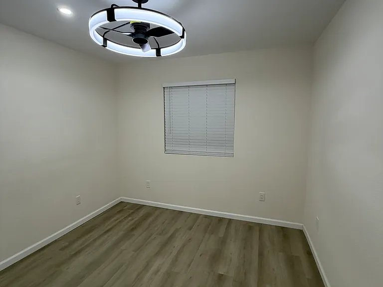 764 Manning Way — Photo 4