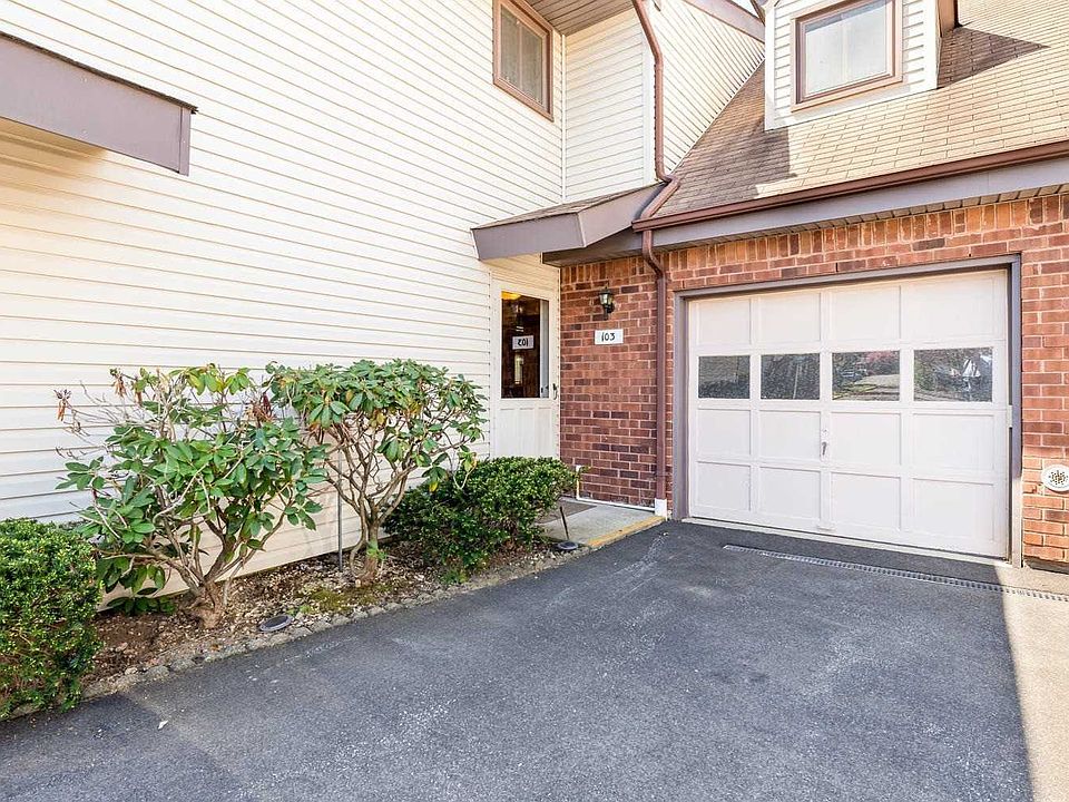 1st image of 103 Cambridge Dr