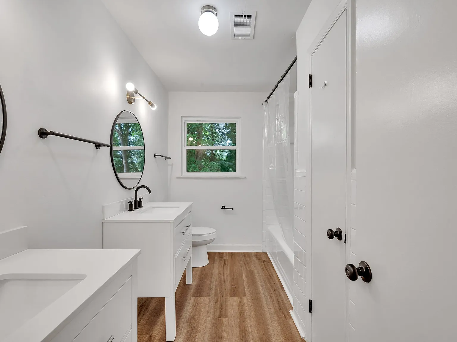 Jenkins Dr, Charlotte — Photo 4