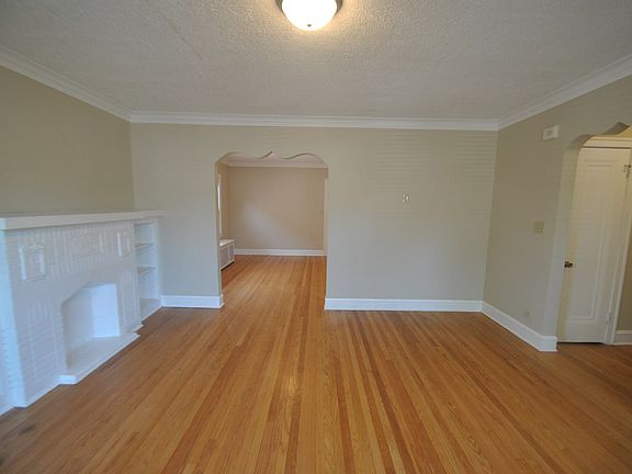3rd image of 3008 N Sayre Ave