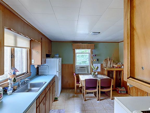 landlord_unit_photo_49105174_0.875