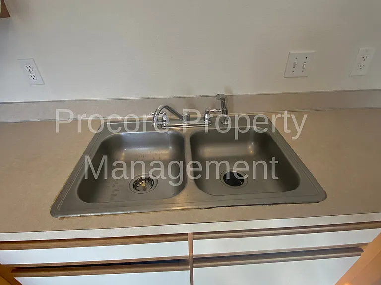 4689 W Pasadena Ln — Photo 6