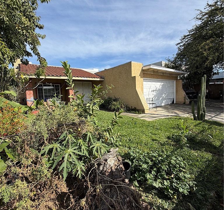 1st image of 203 S 4th Ave