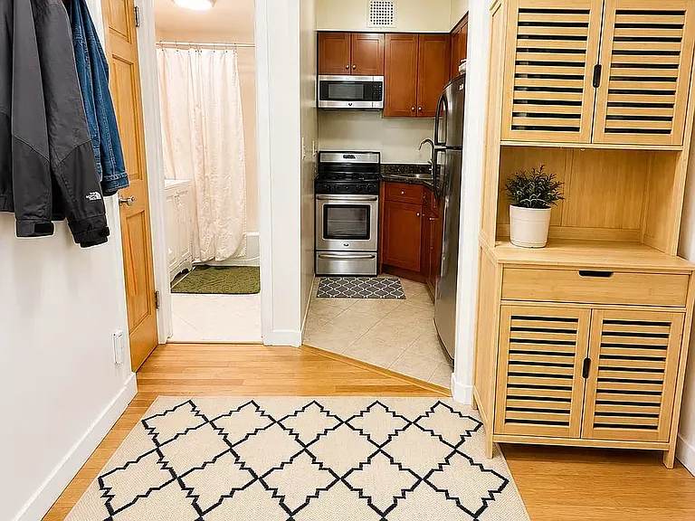 160 W 76th St #1B — Photo 9