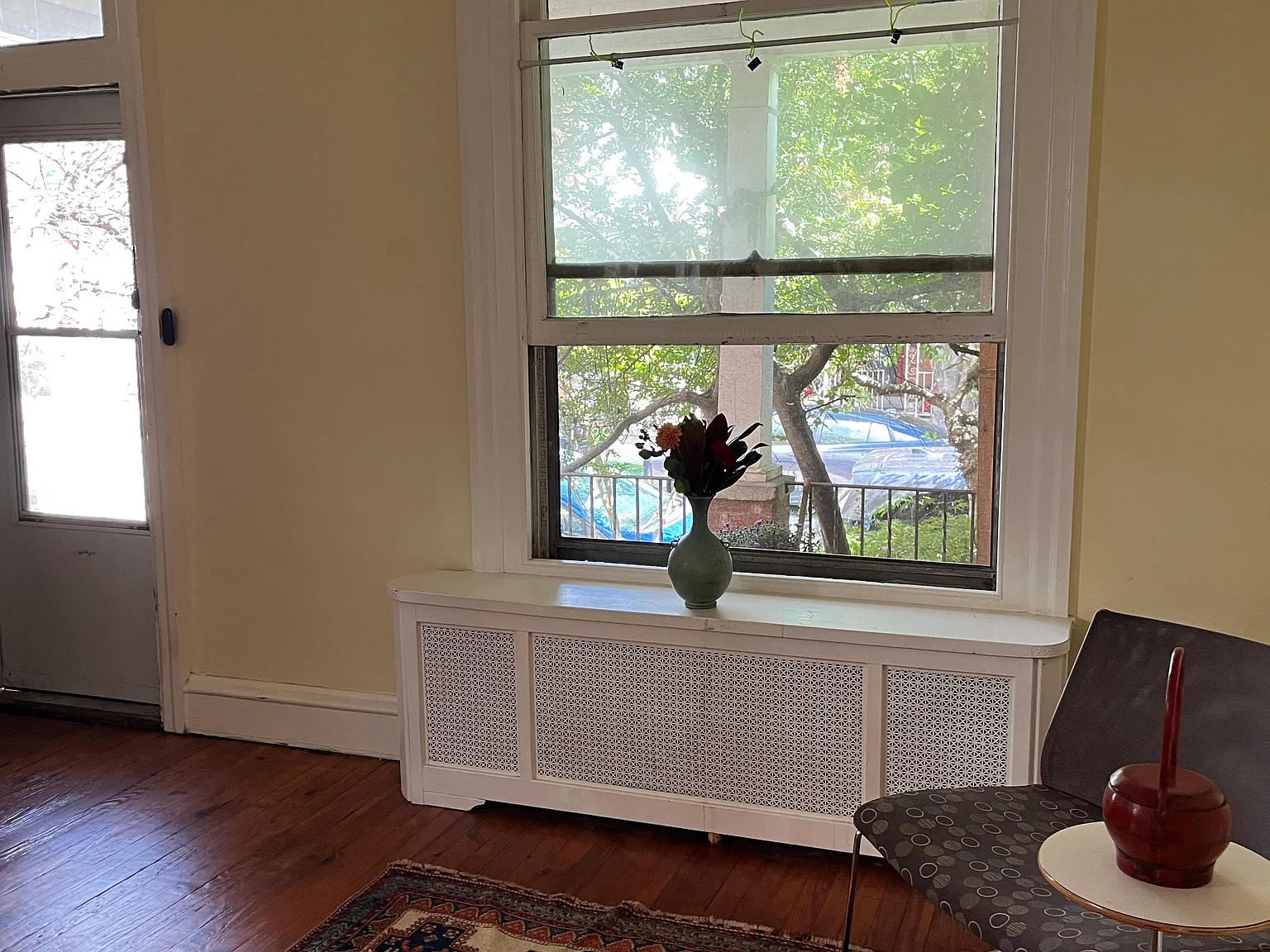 3 bed, 1.5 bath, $2,300 — Photo 2
