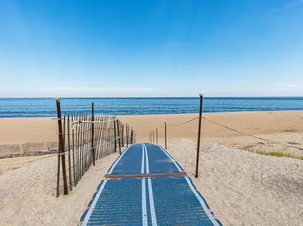 68 Southern Blvd, Newbury, MA 01951