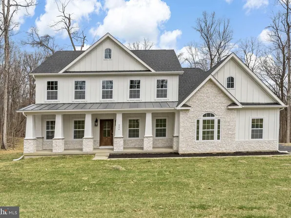 604 Mission Ridge Dr, Harpers Ferry, WV 25425