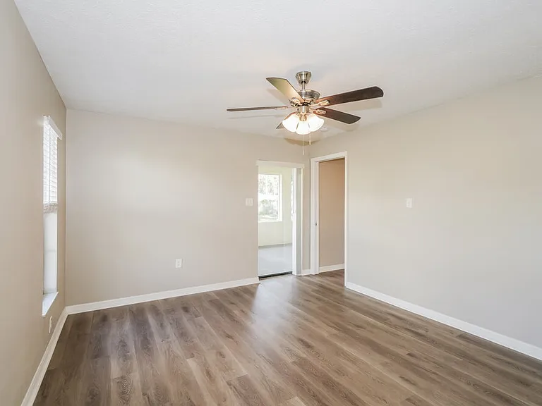 22853 Fern Ct — Photo 10
