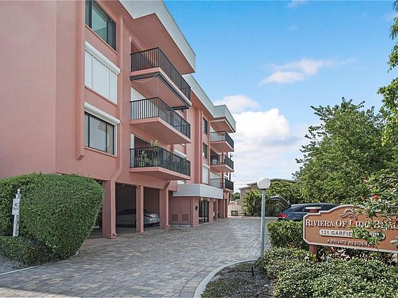 2nd image of 131 Garfield Dr APT 3A
