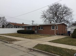 2429 Loraine Ave, Racine, WI 53404