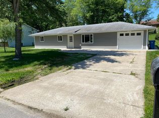 1003 Geneva St, Jefferson City, MO 65109