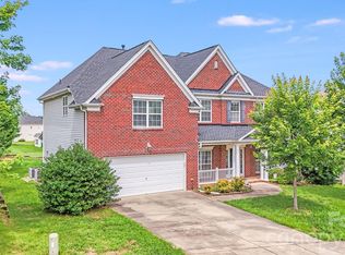 6227 Castlecove Rd, Charlotte, NC 28278