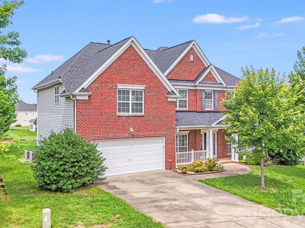 6227 Castlecove Rd, Charlotte, NC 28278