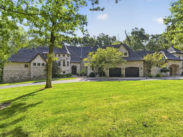 3208 S Thornridge Drive, Springfield, MO 65809