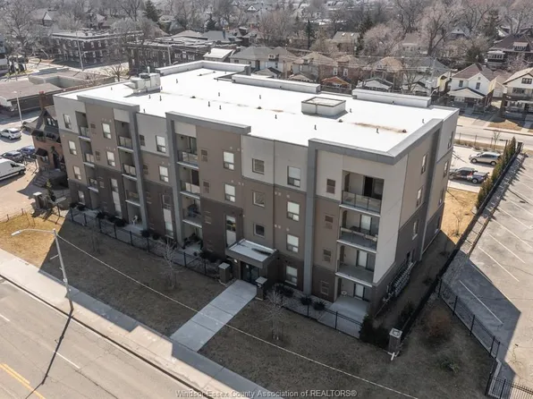 955 Ouellette Ave #405, Windsor, ON N9A 4J5