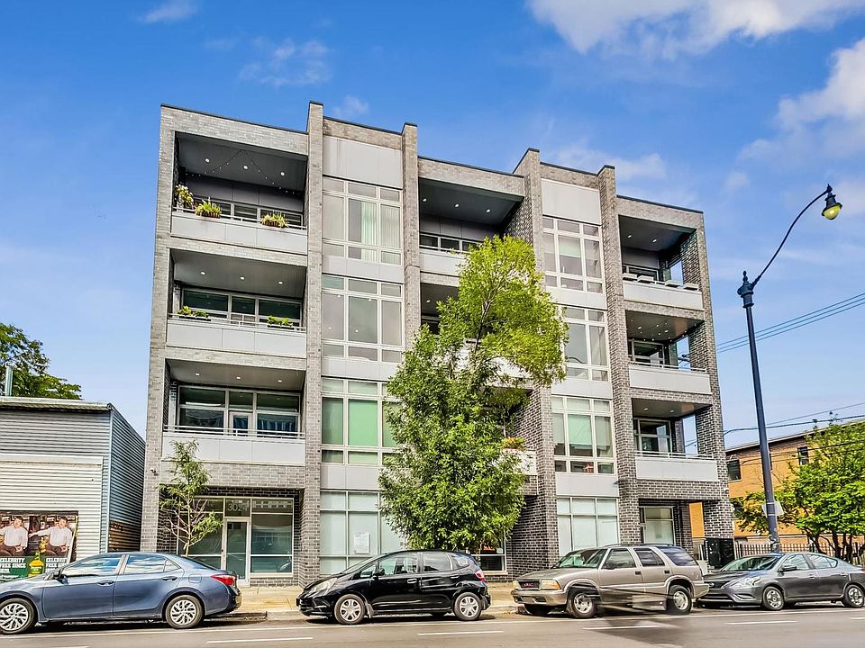 1st image of 3024 W Armitage Ave #5
