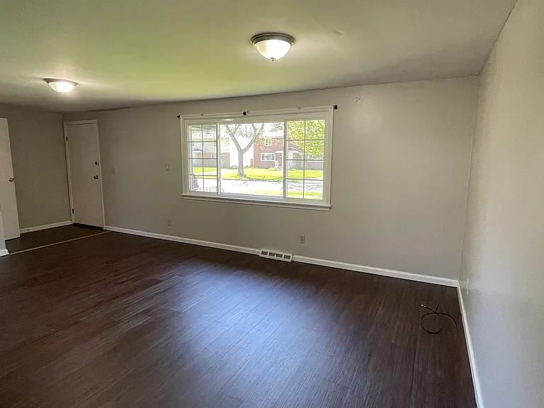 212 Sunshine Dr #L — Photo 7