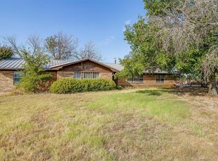 1908 E Bankhead Dr, Weatherford, TX 76086