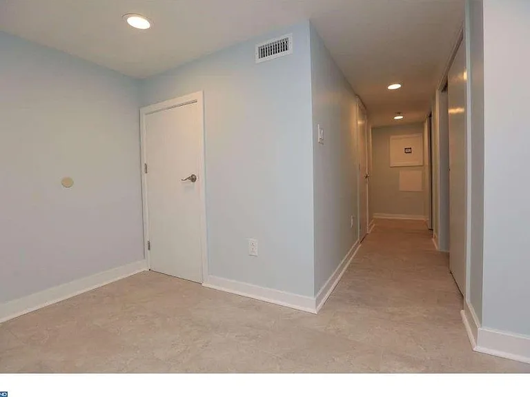 1247 N Dover St — Photo 9