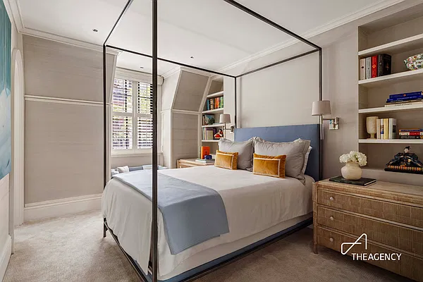Bedroom, photo 2