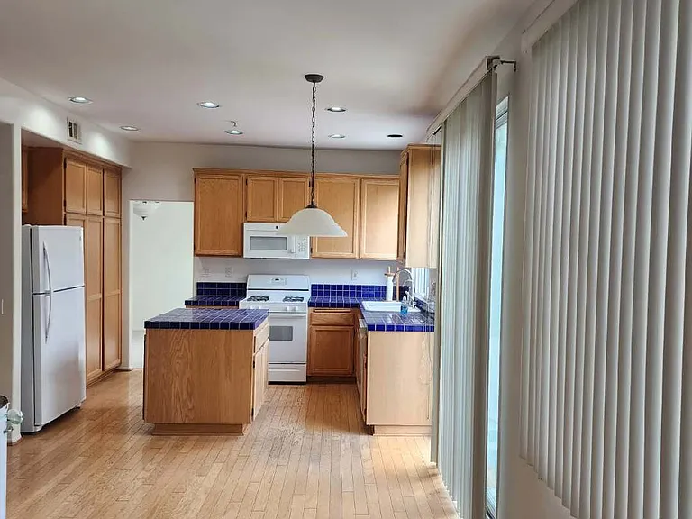 2386 Taos Ave — Photo 4