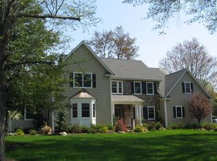 672 Foothill Rd, Bridgewater, NJ 08807