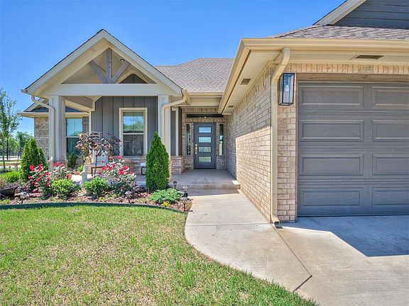 3rd image of 4821 Mustang Park Blvd