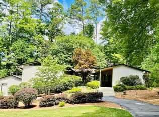 606 Queensferry Rd, Cary, NC 27511